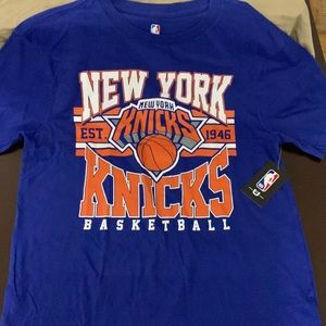 New York Knicks Tee Shirt, Only size medium